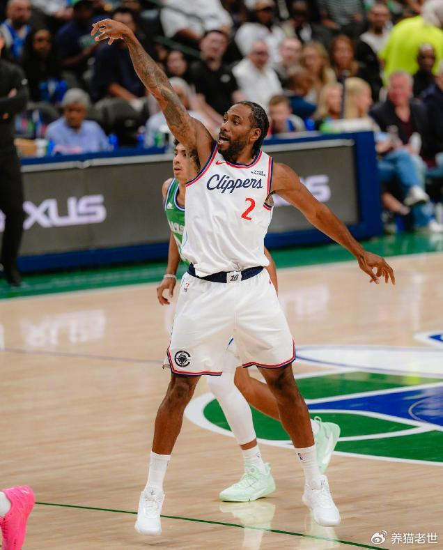 快船加时逆转独行侠止住连败 莱昂纳德加兰联手