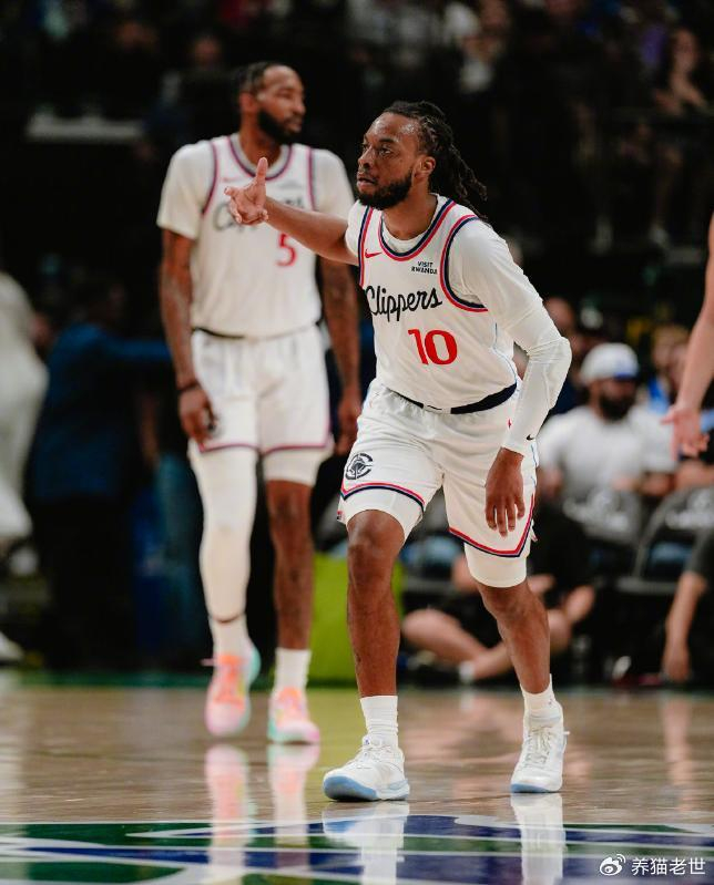 快船加时逆转独行侠止住连败 莱昂纳德加兰联手