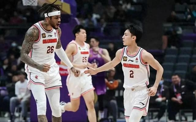 广东男篮补强内线灵活轮换备战季后赛