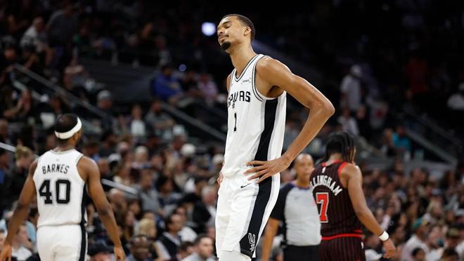 雷霆防守登顶联盟，马刺深度冲击季后赛，凯尔